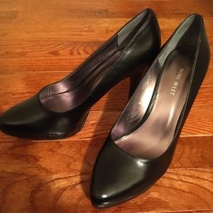 Nine West Plateauo Leather Pumps